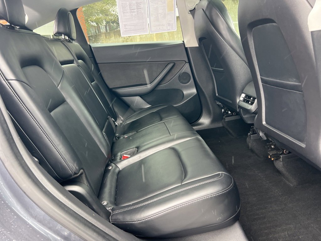 Used 2021 Tesla Model Y Long Range image 21