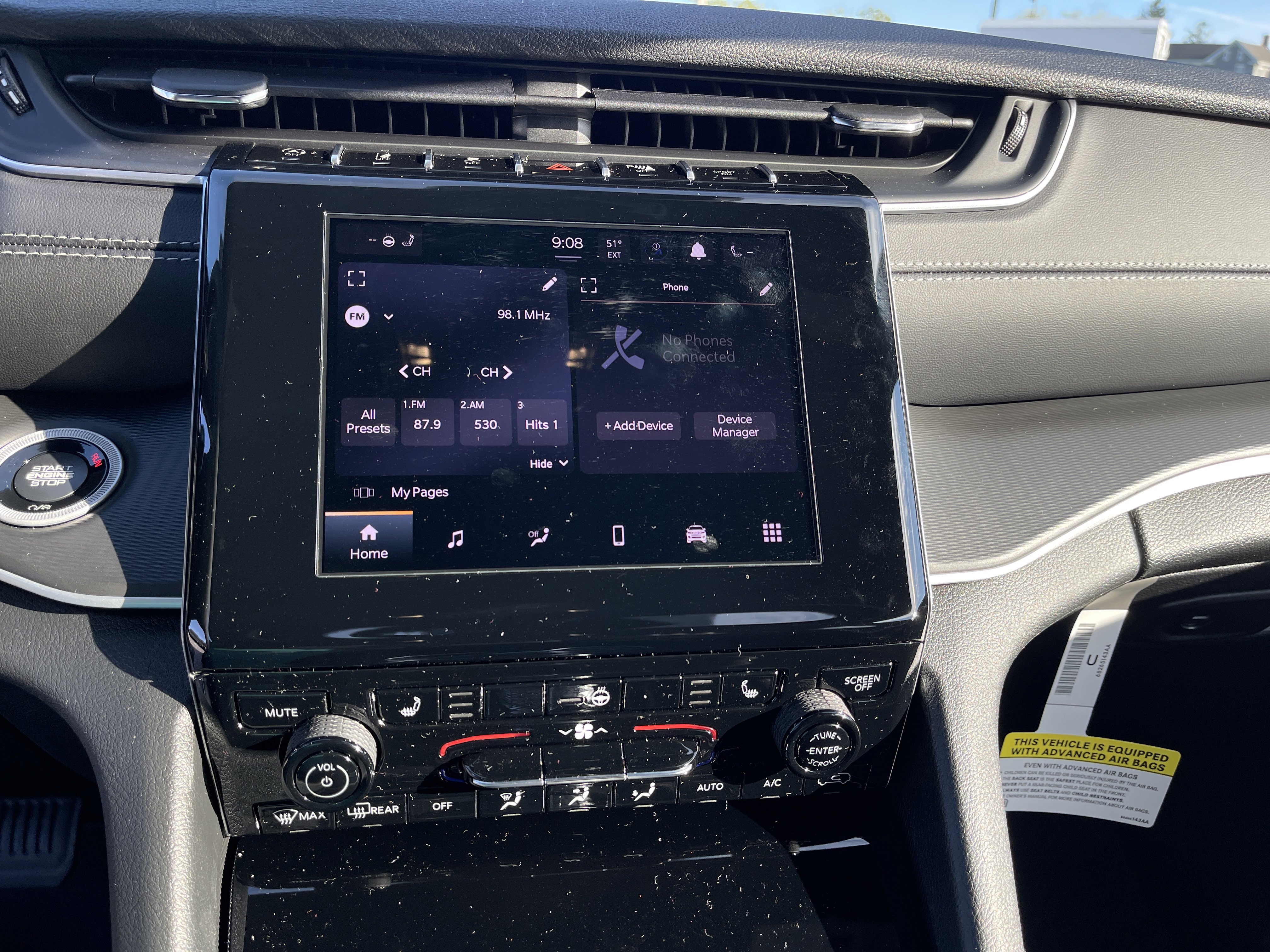 New 2025 Jeep Grand Cherokee Altitude image 22