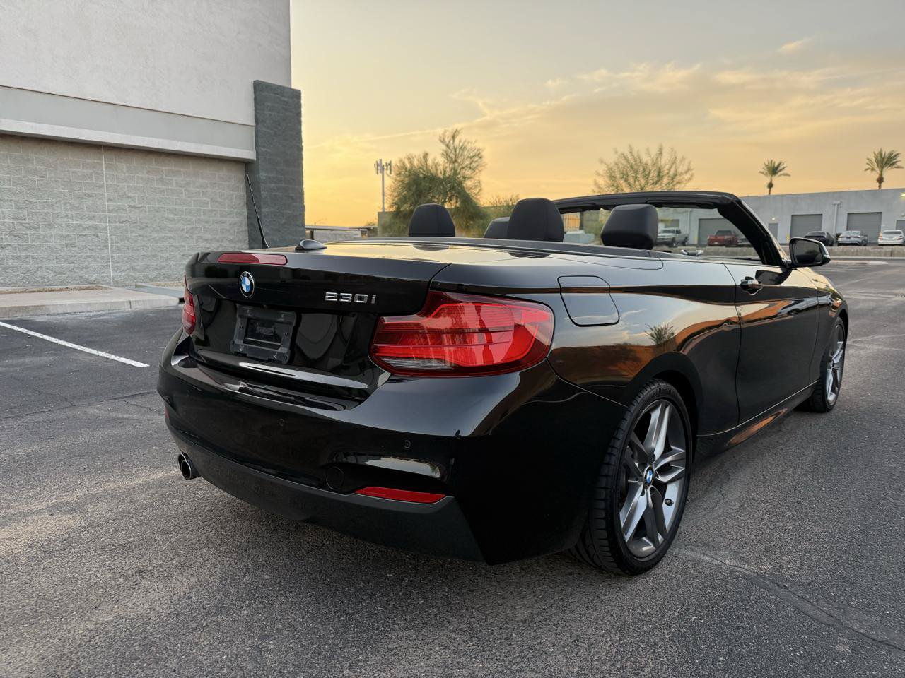 Used 2019 BMW 230i Convertible w/ M Sport Package RWD image 3