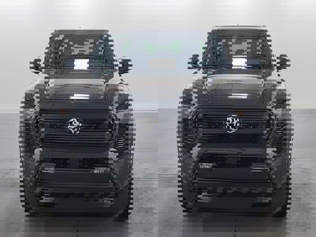 New 2025 Toyota Tacoma SR5 image 3