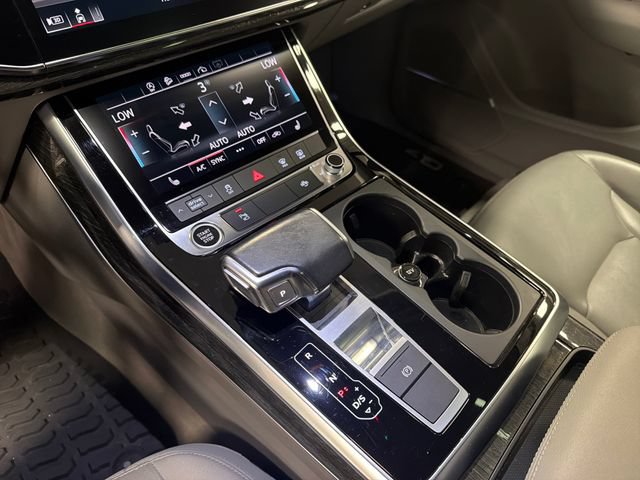 Used 2022 Audi Q7 3.0T Premium Plus w/ Premium Plus Package AWD/4WD image 31