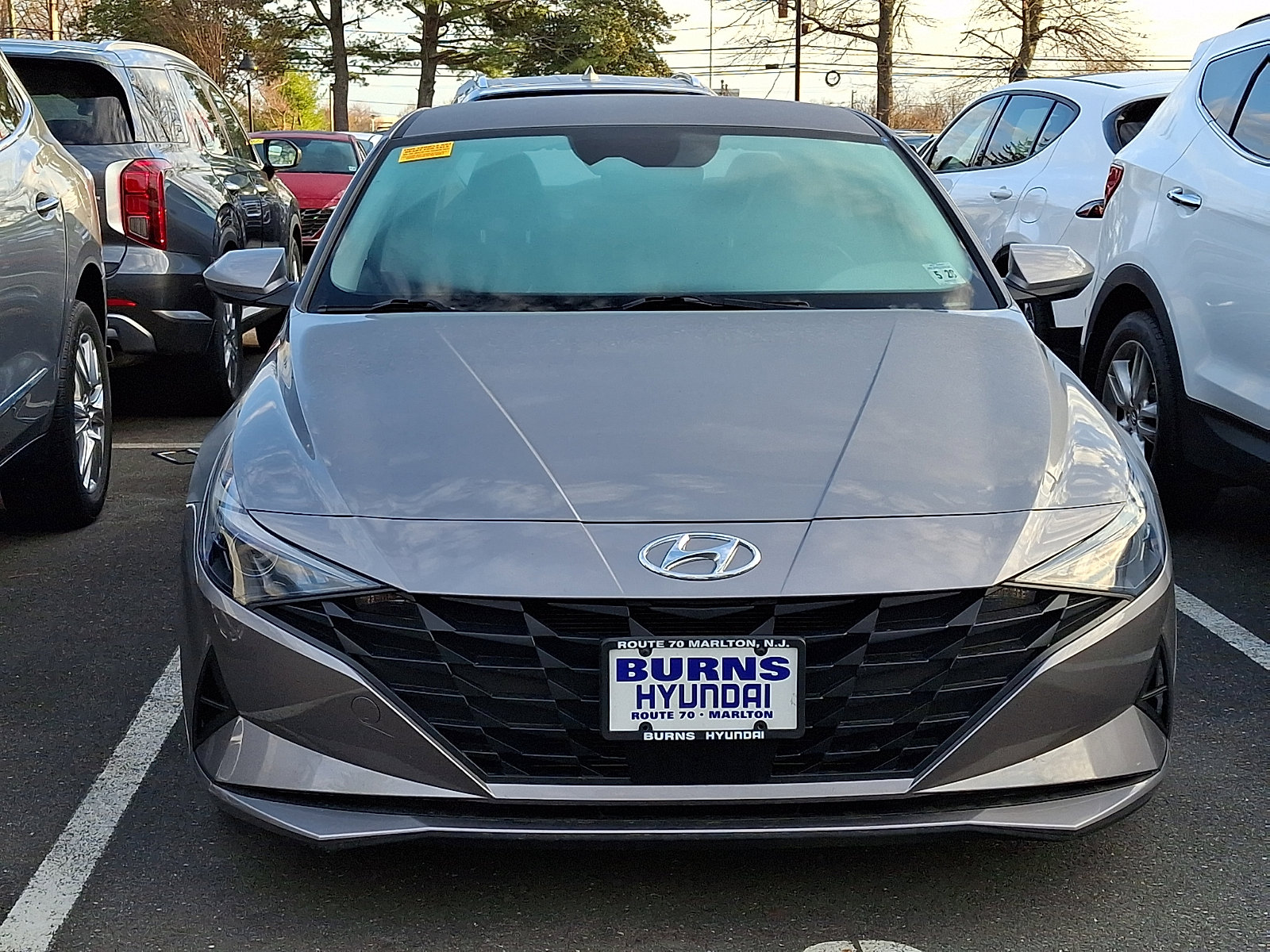 Used 2023 Hyundai Elantra SEL w/ Convenience Package image 3