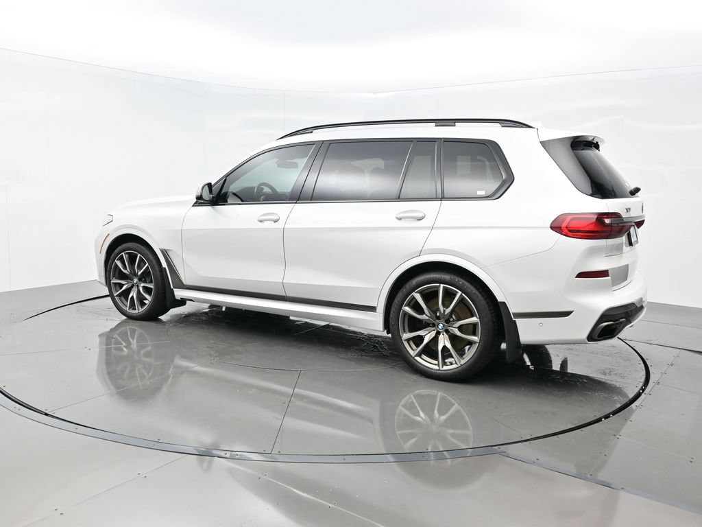 Used 2021 BMW X7 M50i w/ Dynamic Handling Package AWD/4WD image 3