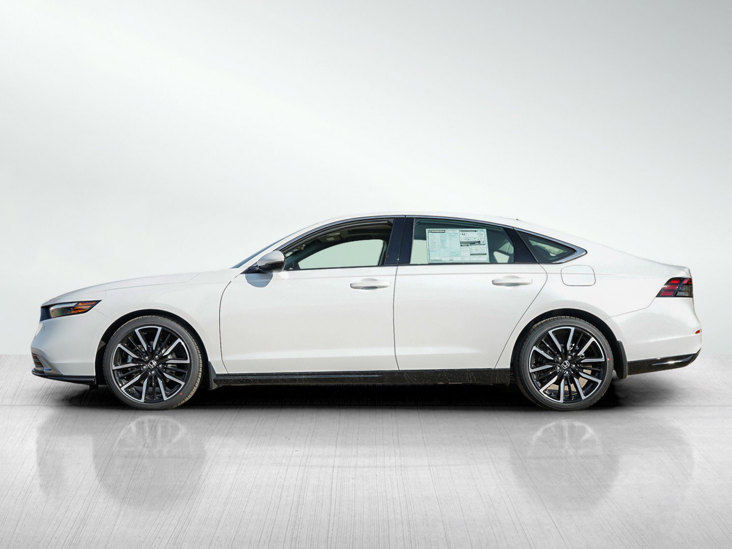 New 2025 Honda Accord Touring image 4