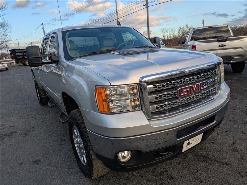 Used 2012 GMC Sierra 2500 SLT w/ SLT Convenience Package image 11