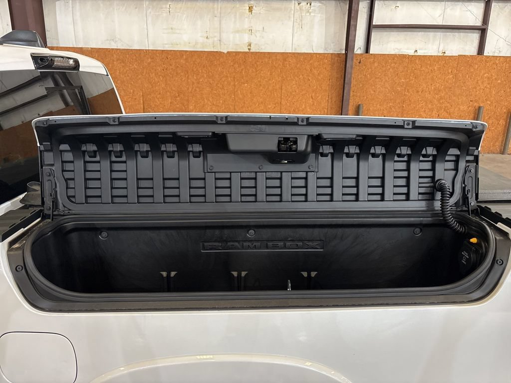 New 2026 RAM 1500 Tungsten AWD/4WD image 14