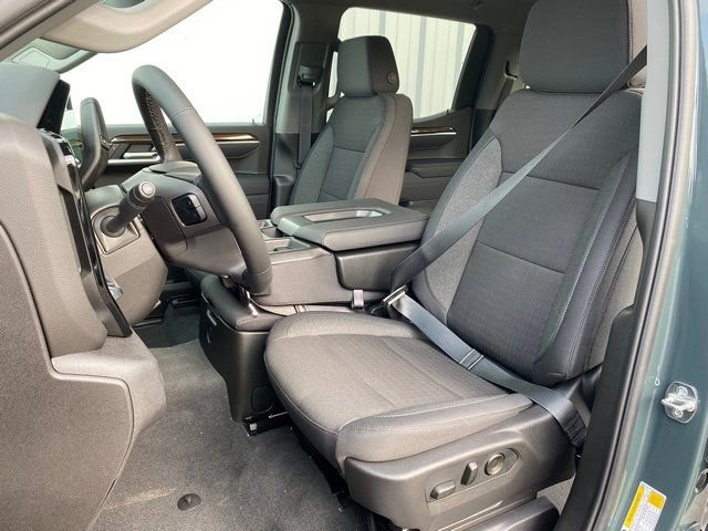 New 2026 Chevrolet Silverado 1500 LT w/ Convenience Package II image 18