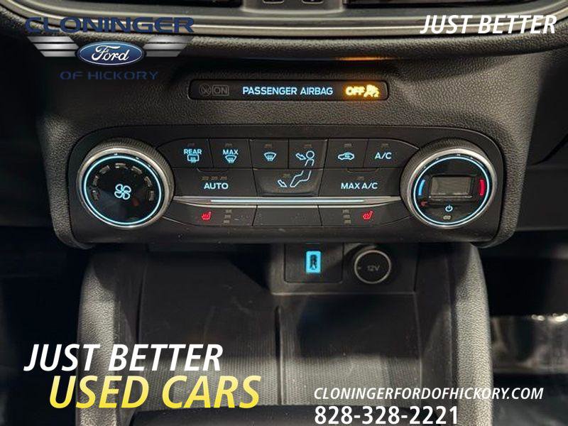 Used 2020 Ford Escape SE image 29