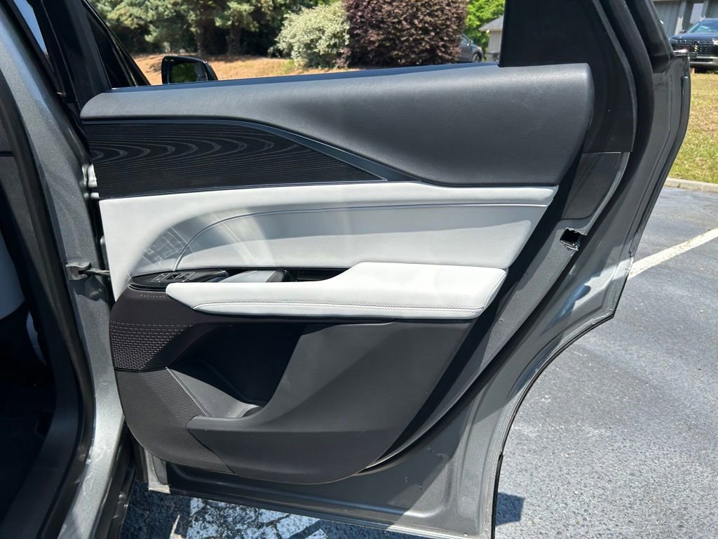 Used 2025 Cadillac Lyriq Sport RWD image 59