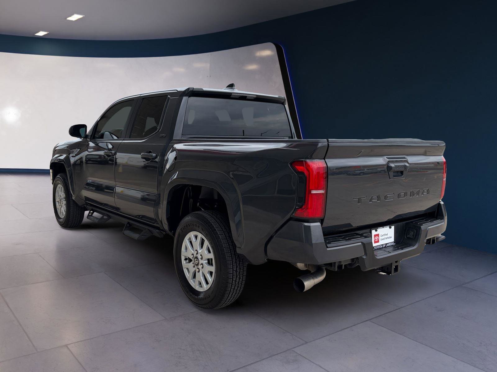 Used 2025 Toyota Tacoma SR5 image 3