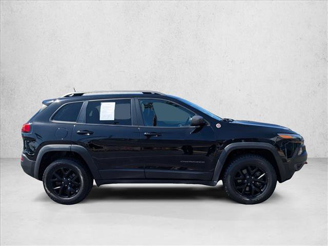 Used 2018 Jeep Cherokee Trailhawk w/ Trailer Tow Group AWD/4WD image 4