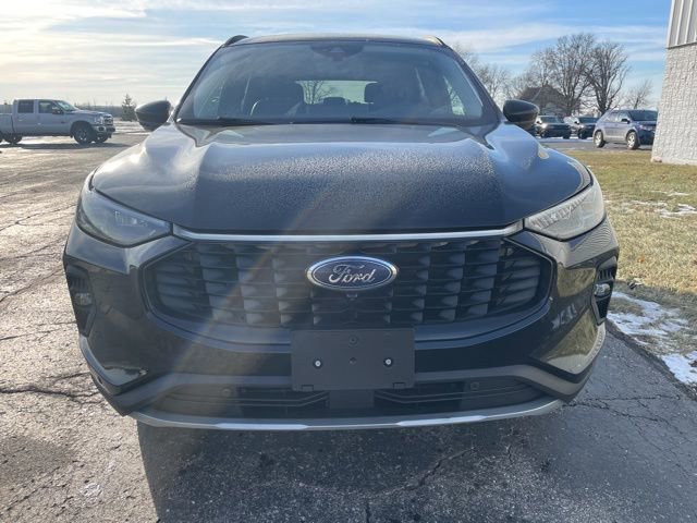 Used 2024 Ford Escape Platinum image 6