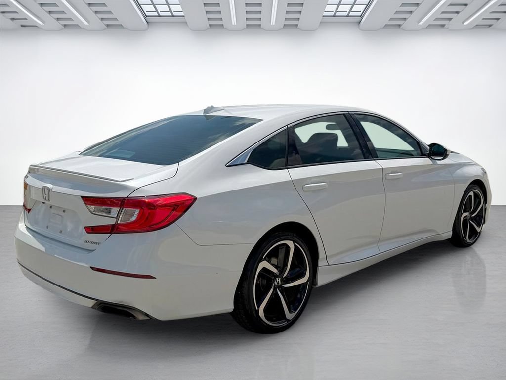 Used 2019 Honda Accord Sport image 3