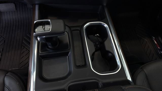 Used 2025 Chevrolet Silverado 1500 High Country w/ Technology Package image 14