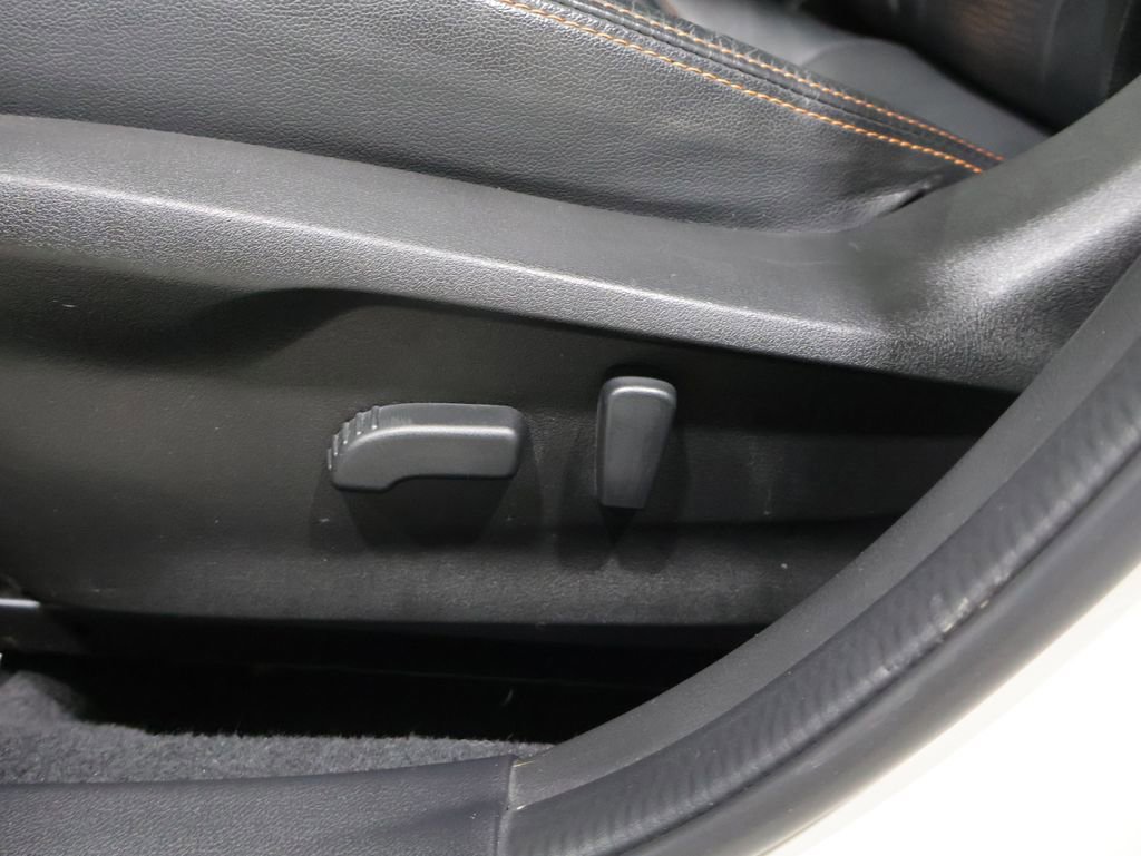 Used 2022 Subaru Crosstrek 2.5i Limited w/ Moonroof Package 1 image 12