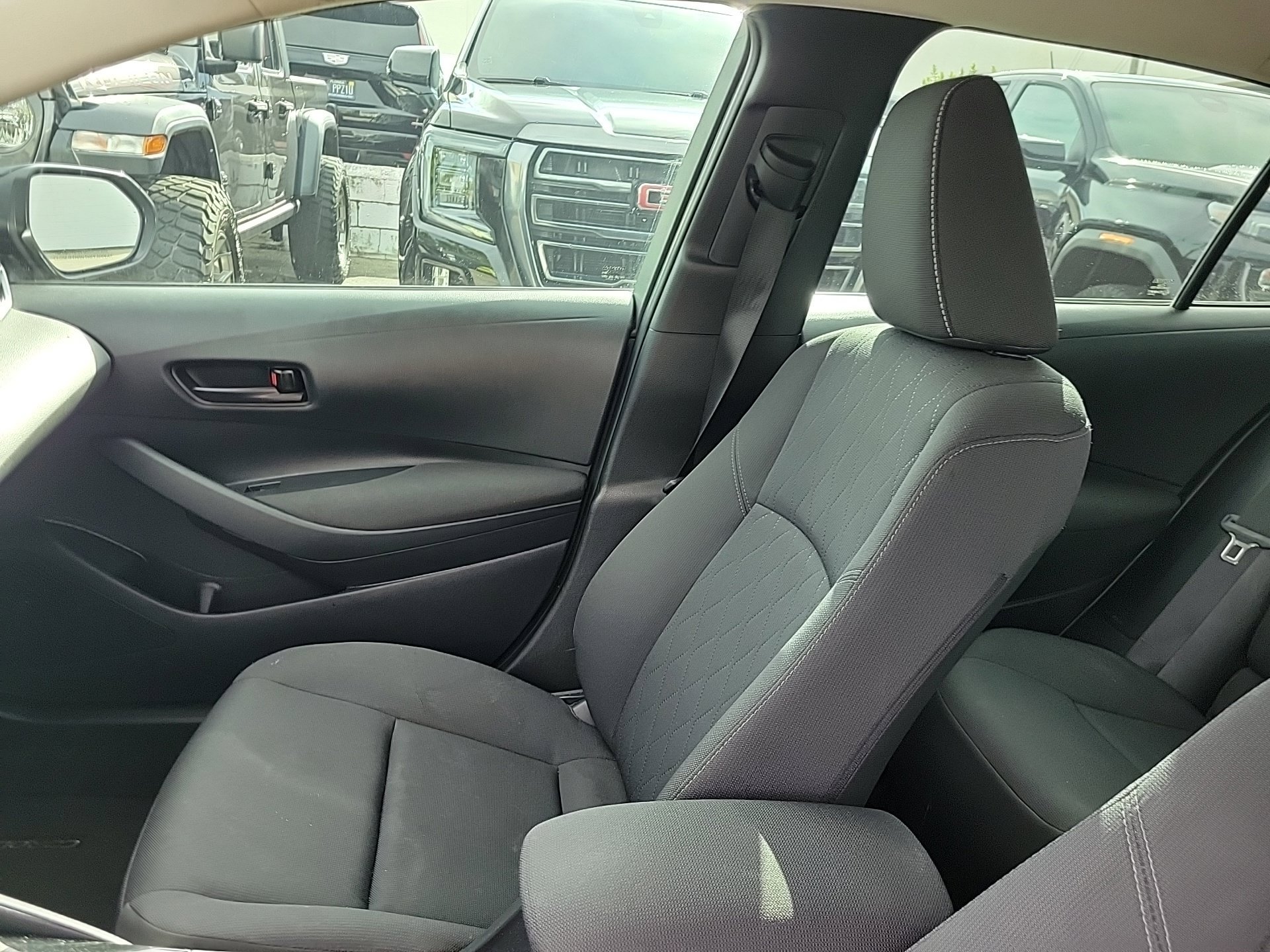 Used 2024 Toyota Corolla LE FWD image 21