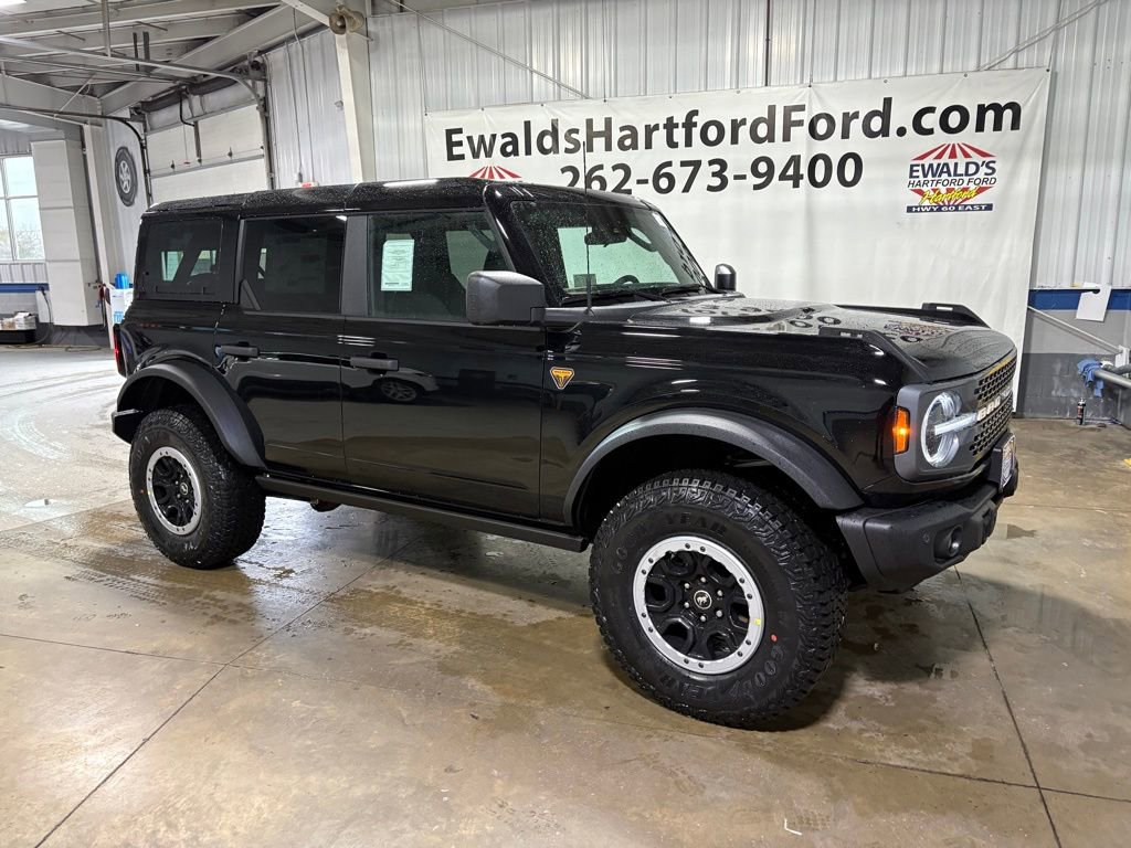 New 2026 Ford Bronco Badlands image 2