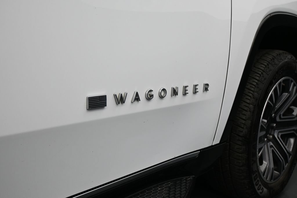 Used 2024 Jeep Wagoneer Series II AWD/4WD image 9