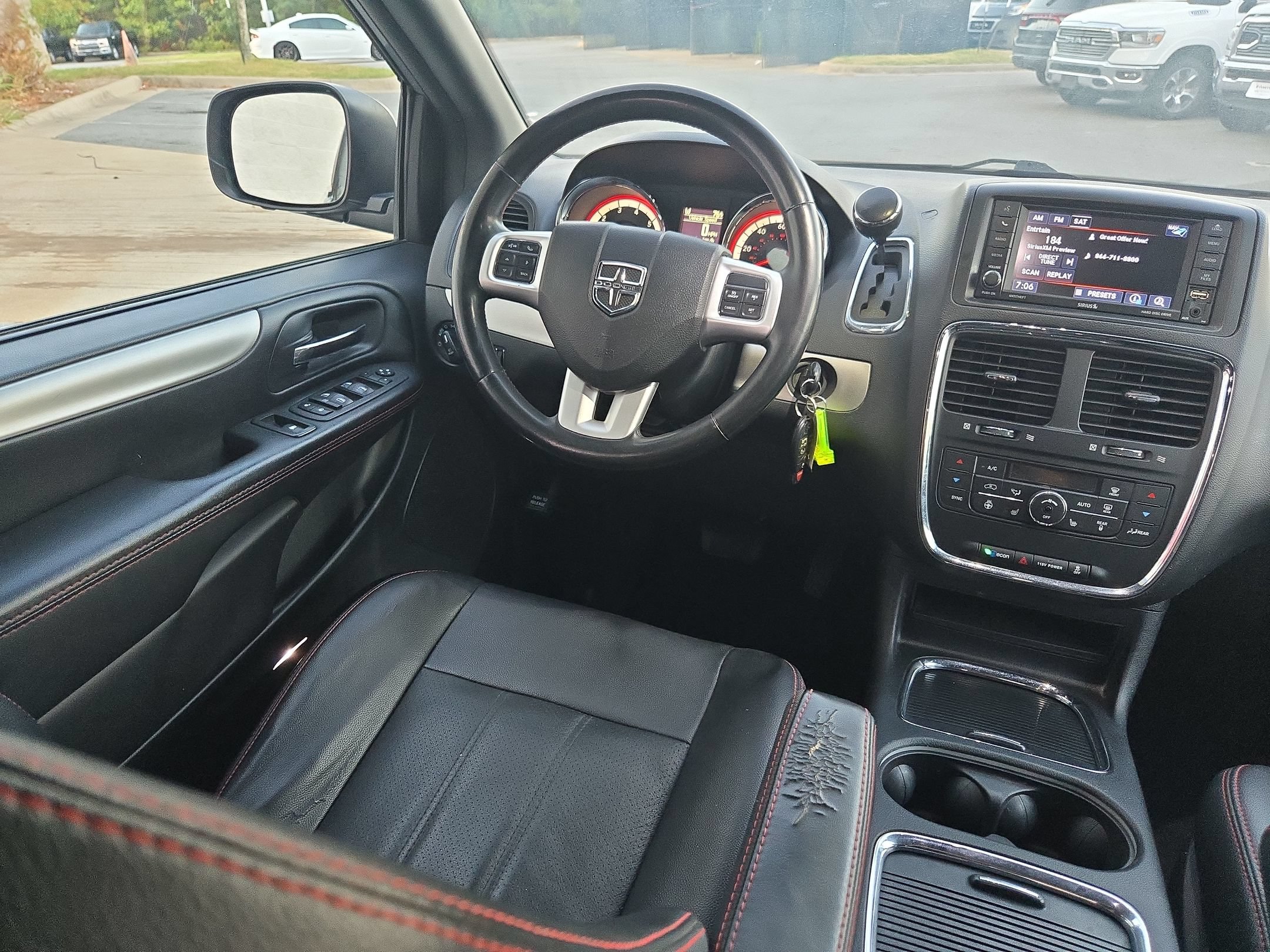 Used 2019 Dodge Grand Caravan GT FWD image 9