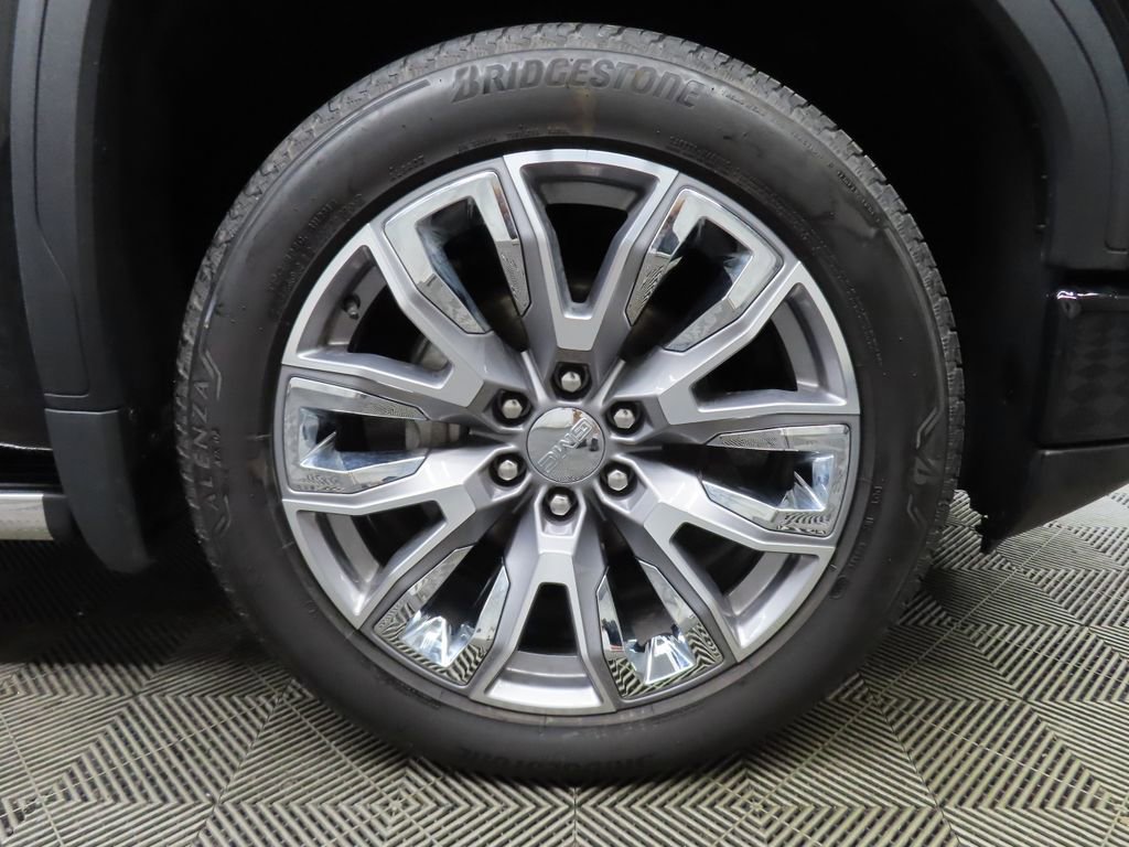 Used 2025 GMC Sierra 1500 Denali AWD/4WD image 9