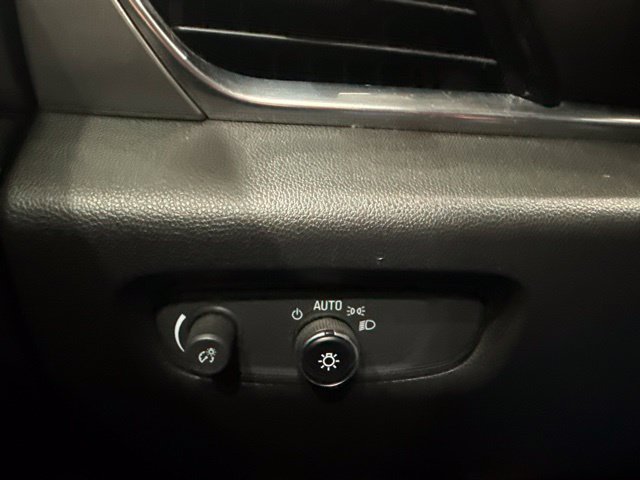 Used 2020 Chevrolet Traverse LS w/ LPO, Floor Liner Package FWD image 31