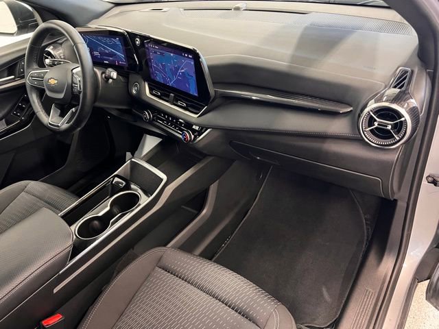 Used 2025 Chevrolet Equinox LT image 12