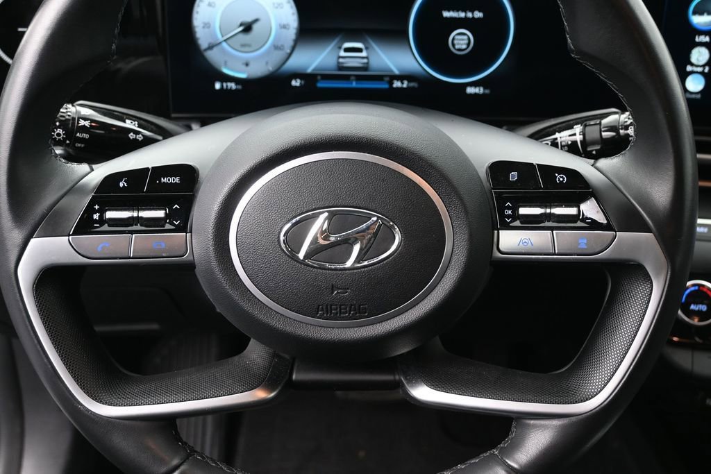 Used 2023 Hyundai Elantra SEL w/ Convenience Package FWD image 10