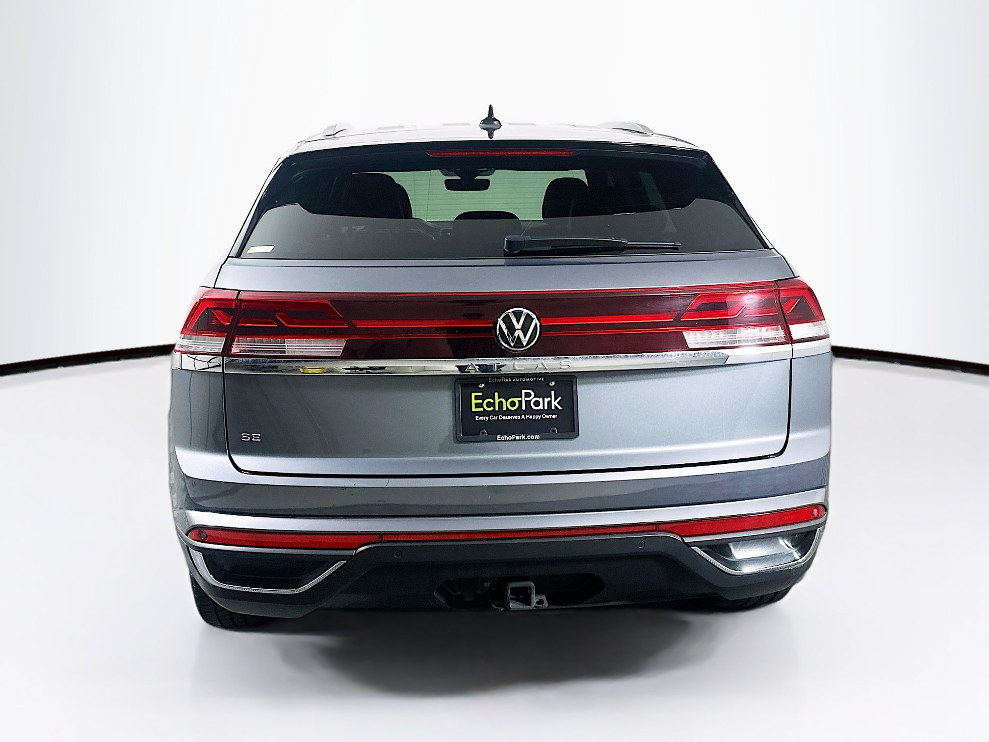 Used 2024 Volkswagen Atlas Cross Sport SE w/ Black Wheel Package FWD image 7