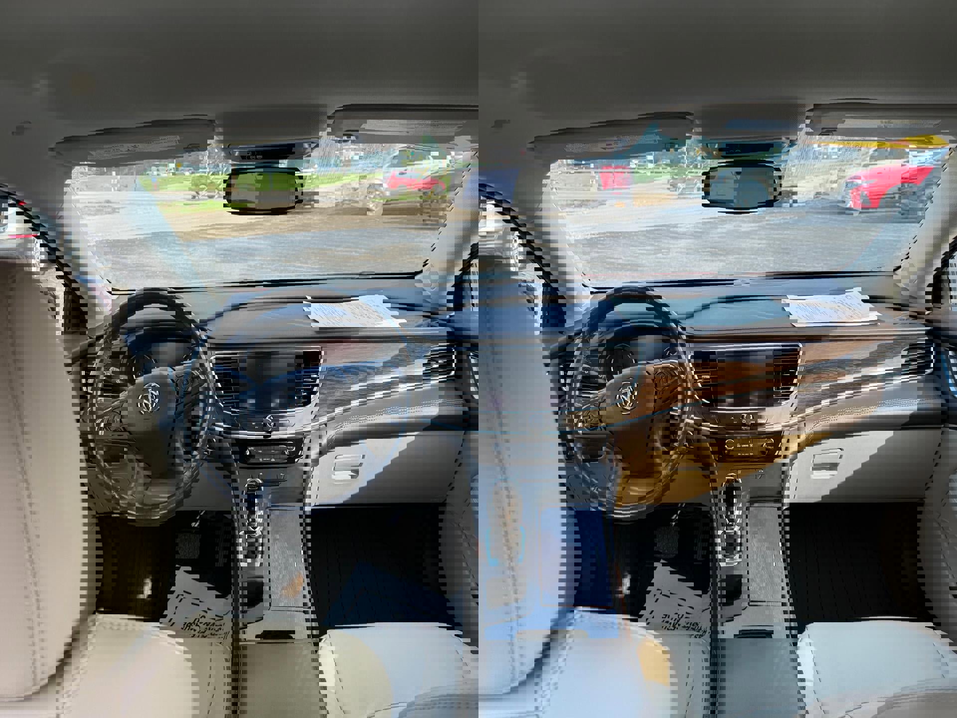 Used 2017 Buick LaCrosse Preferred image 3