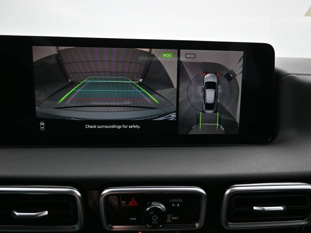 New 2026 Nissan Sentra SR w/ SR Premium Package FWD image 19