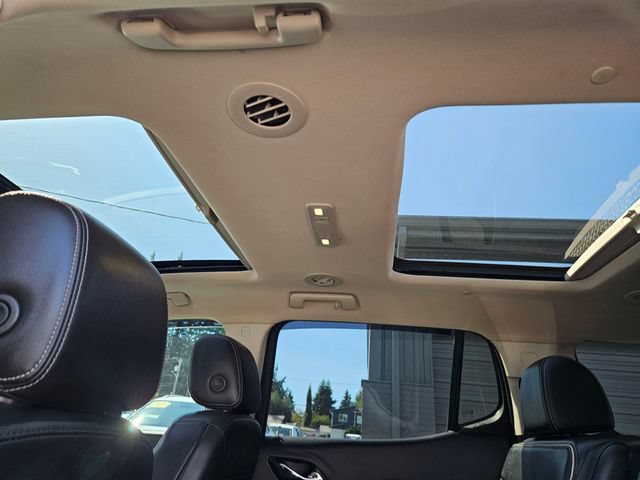 Used 2022 GMC Acadia Denali w/ Denali Ultimate Package AWD/4WD image 20