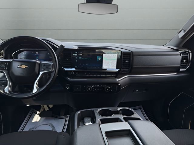 Used 2025 Chevrolet Silverado 1500 LT image 12