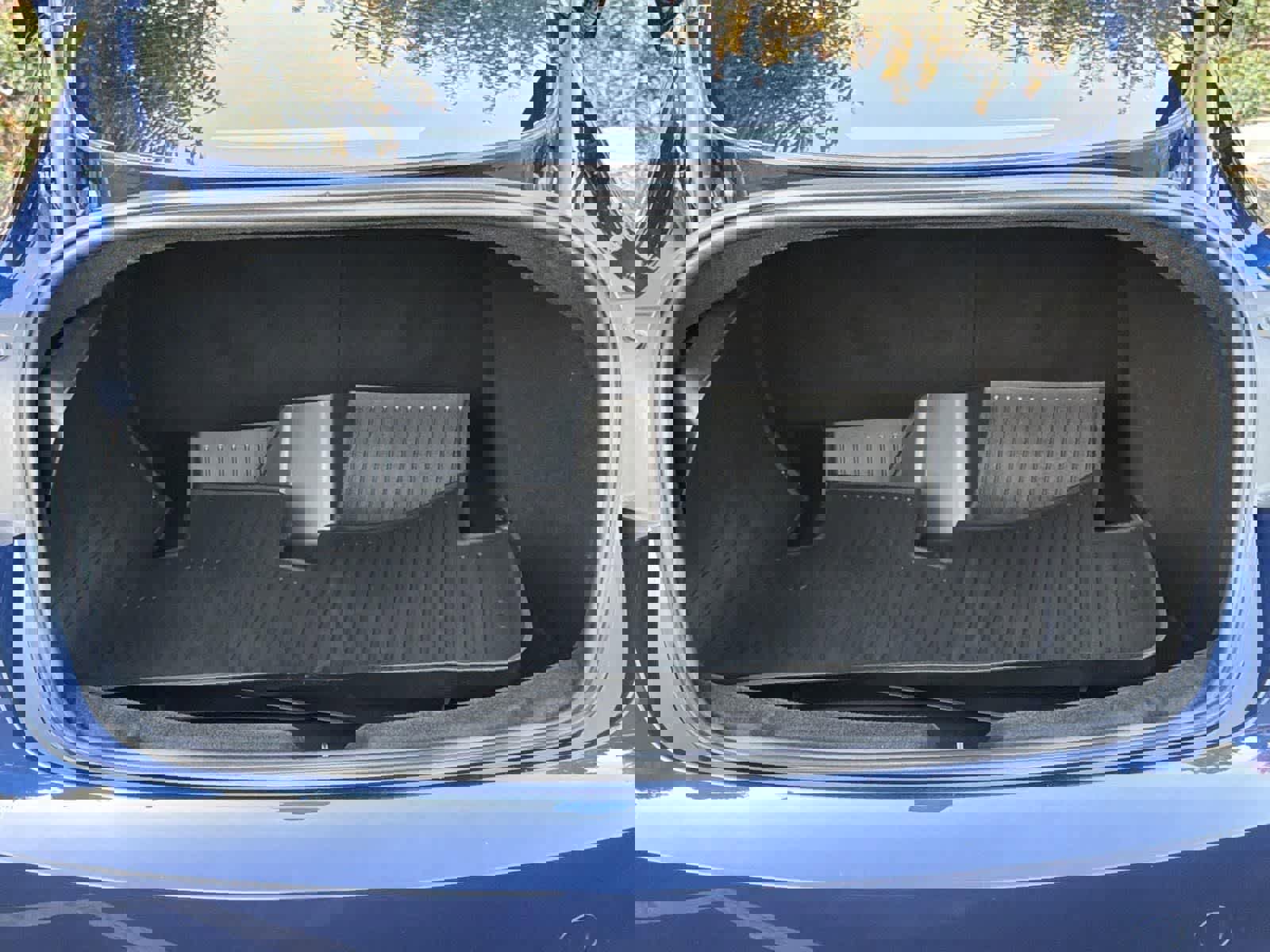 Used 2024 Tesla Model 3 Standard Range image 31