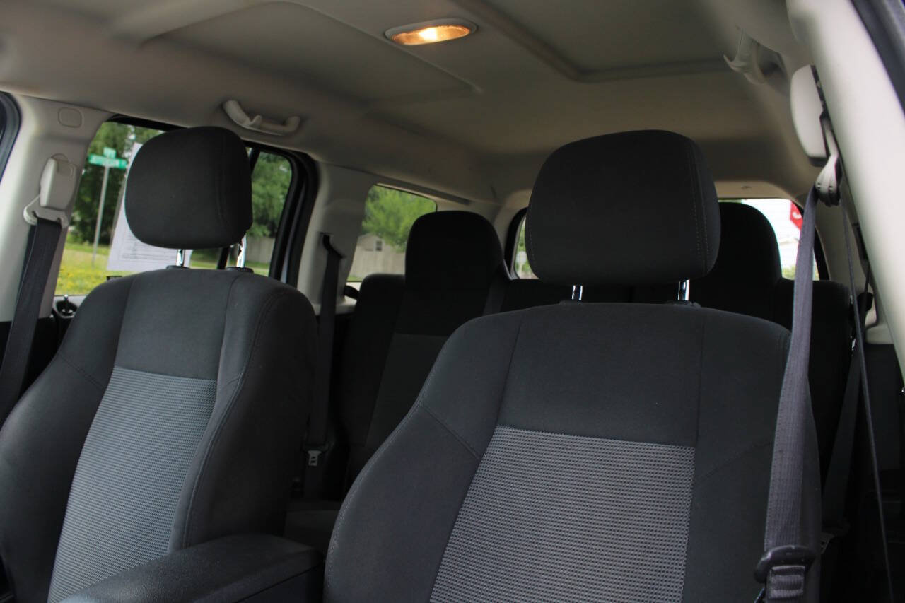 Used 2017 Jeep Patriot Latitude FWD image 20