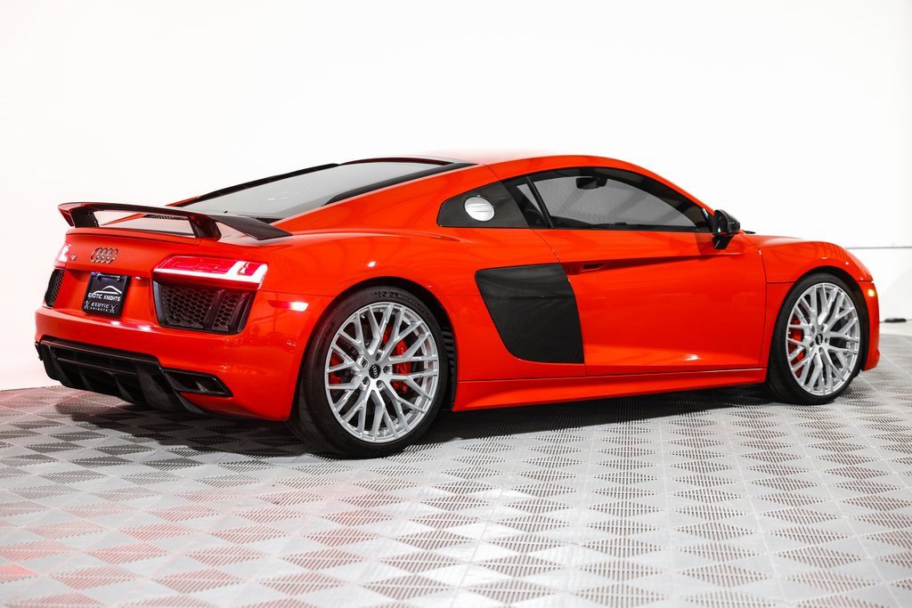 Used 2017 Audi R8 V10 plus image 6
