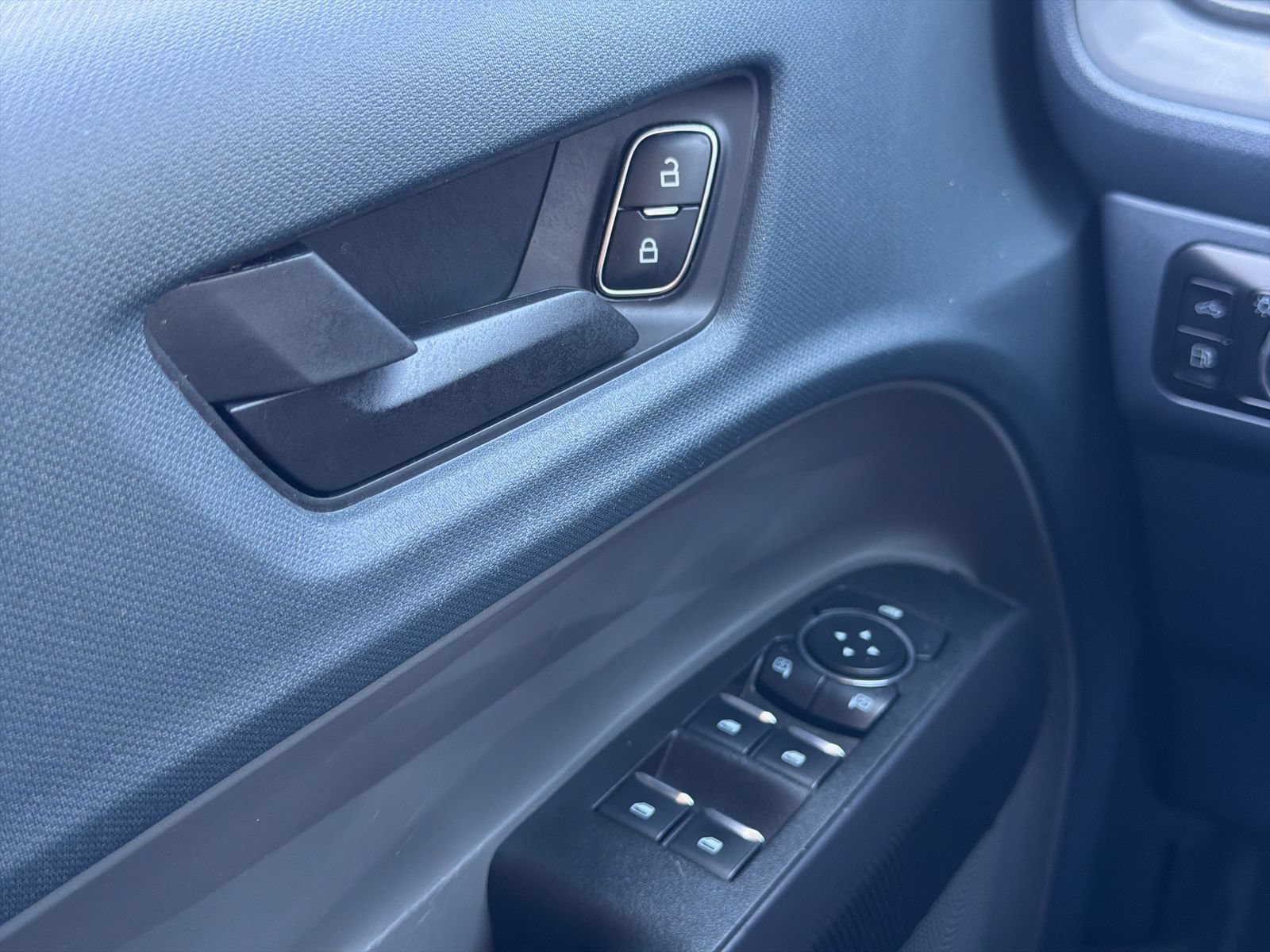 Used 2023 Ford Maverick Lariat w/ Lariat Luxury Package FWD image 27