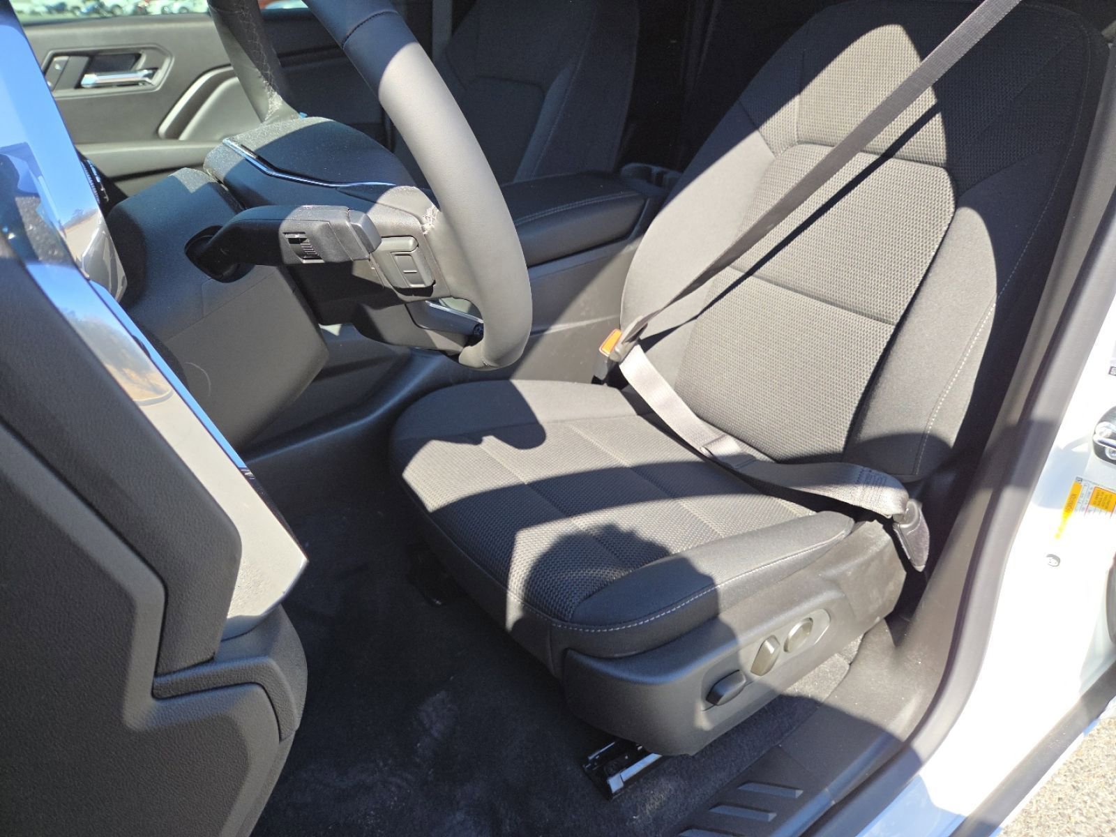 New 2026 GMC Canyon Elevation w/ Convenience Package image 25