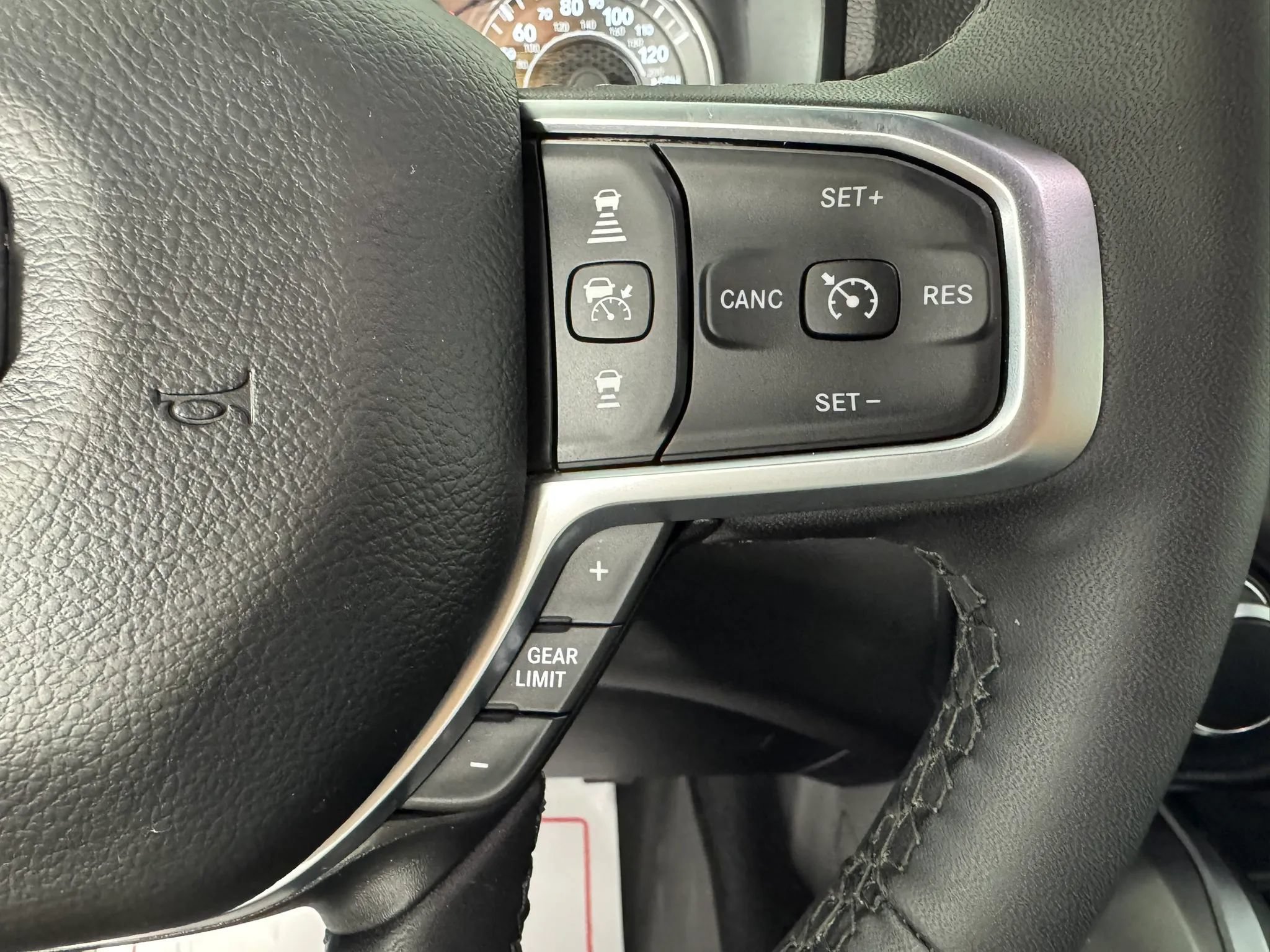 Used 2025 RAM 1500 Big Horn AWD/4WD image 16