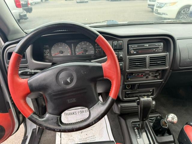 Used 1999 Isuzu VehiCROSS AWD/4WD image 11