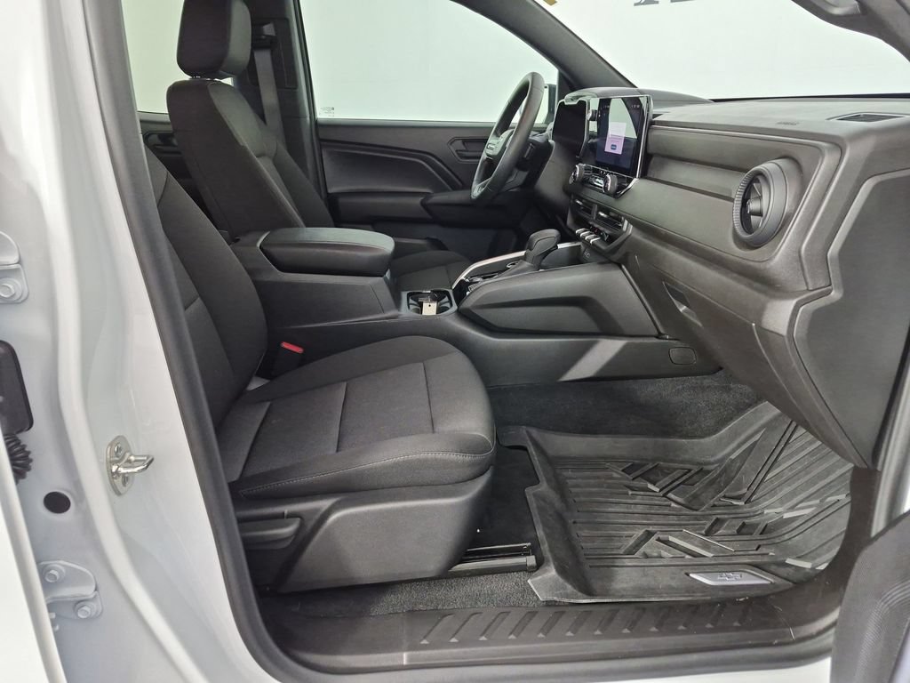 Certified 2025 Chevrolet Colorado Trail Boss AWD/4WD image 38