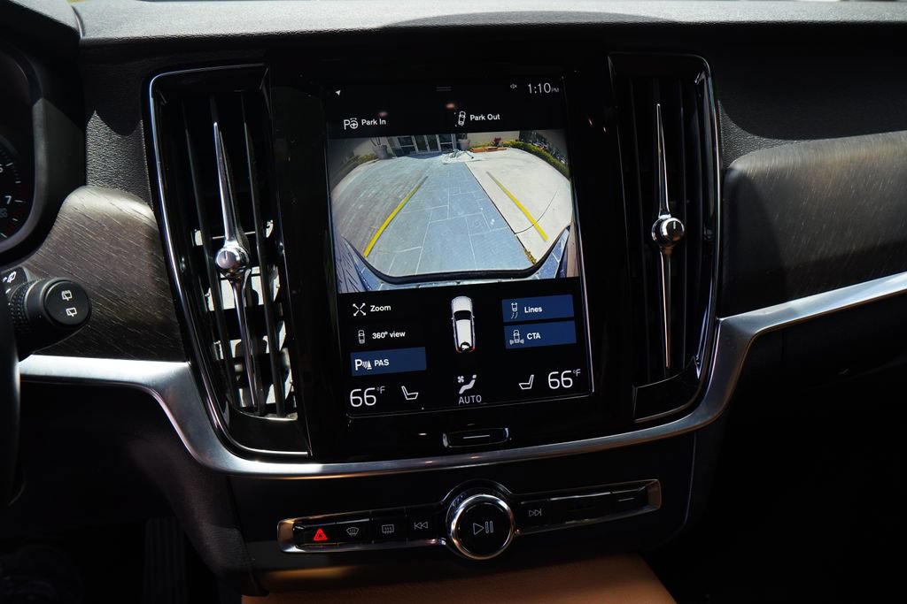 Used 2019 Volvo V90 T6 Cross Country AWD/4WD image 4