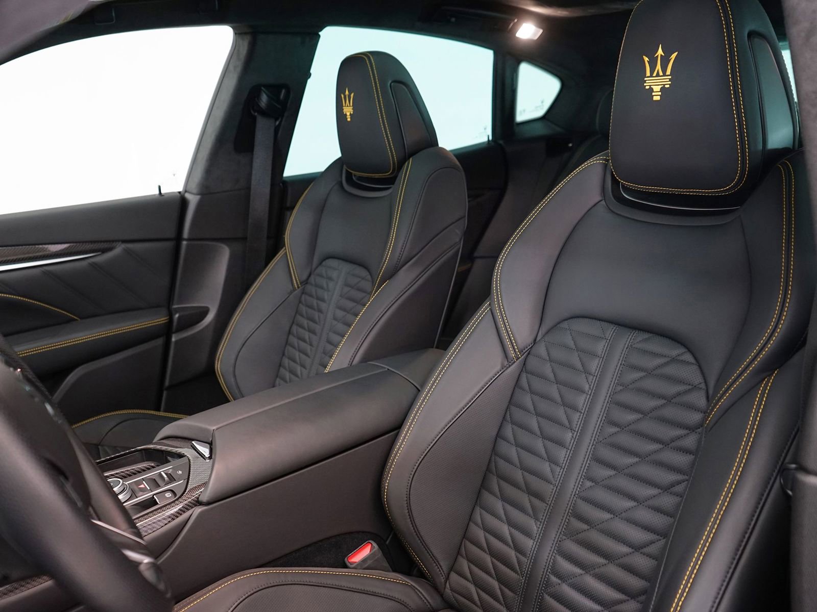 Used 2022 Maserati Levante F Tributo image 17