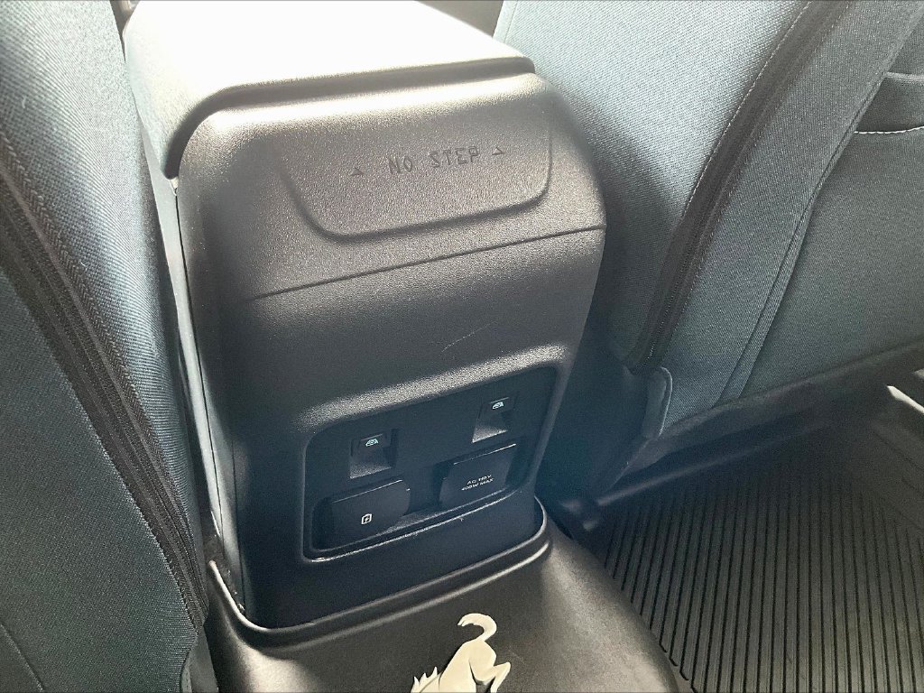 Used 2024 Ford Bronco Heritage Edition AWD/4WD image 12