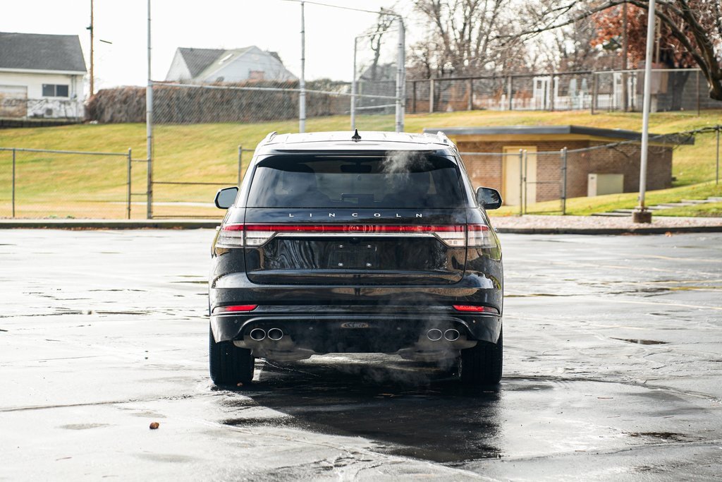 Used 2023 Lincoln Aviator Reserve w/ Equipment Group 201A image 6