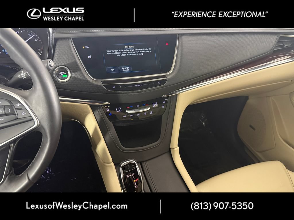 Used 2017 Cadillac XT5 Premium Luxury w/ Driver Assist Package FWD image 13