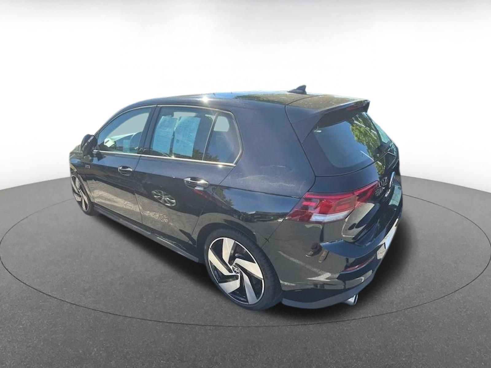 Used 2026 Volkswagen Golf S FWD image 4