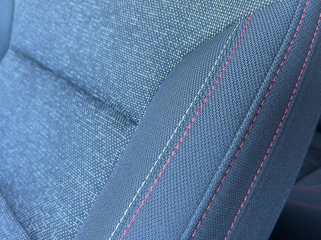 Used 2024 Chevrolet Traverse Z71 image 21