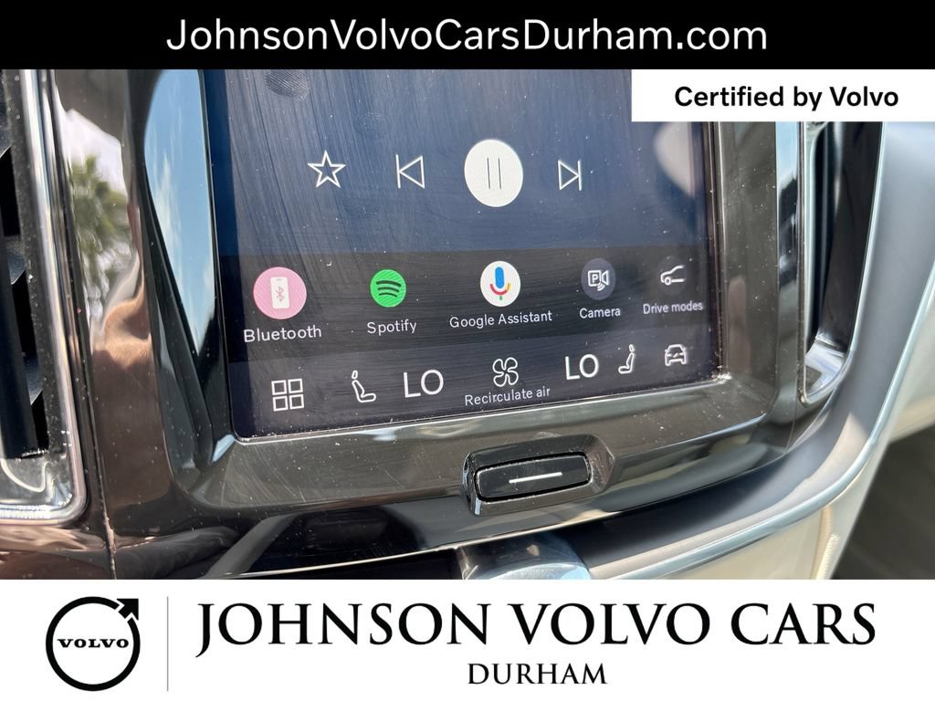 Certified 2025 Volvo XC60 B5 Core AWD/4WD image 18