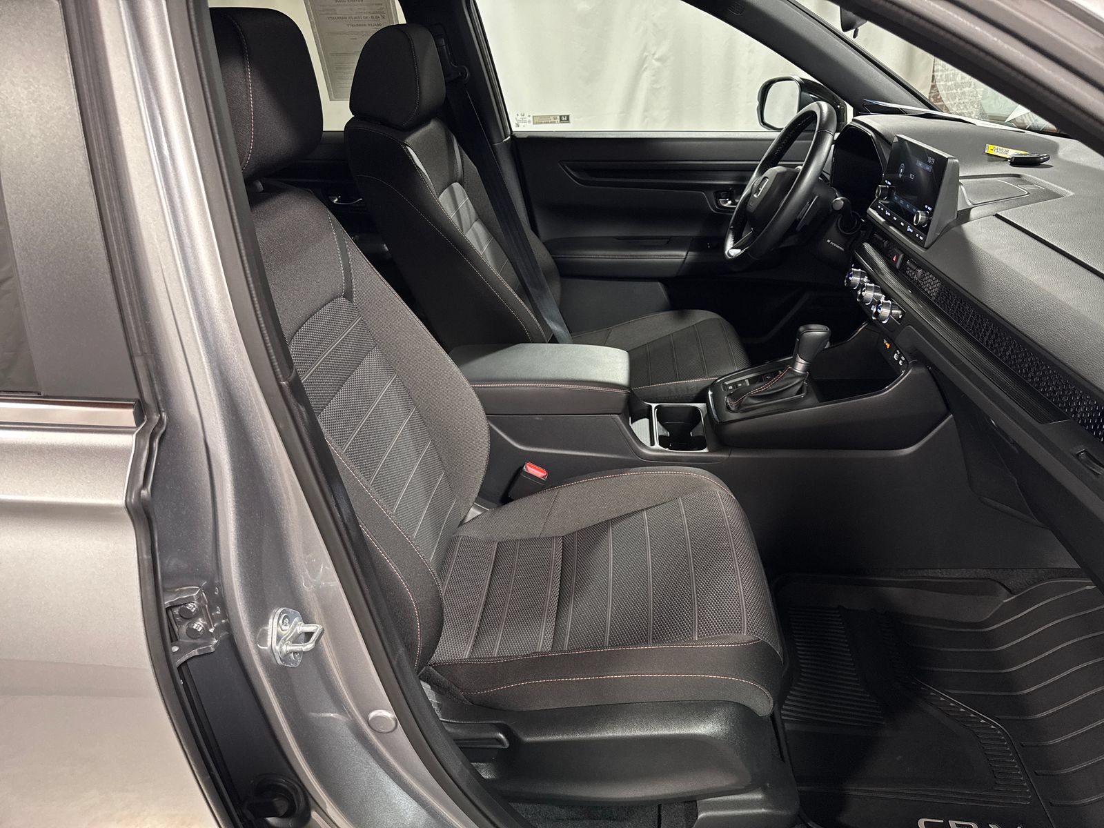 Certified 2025 Honda CR-V Sport image 30