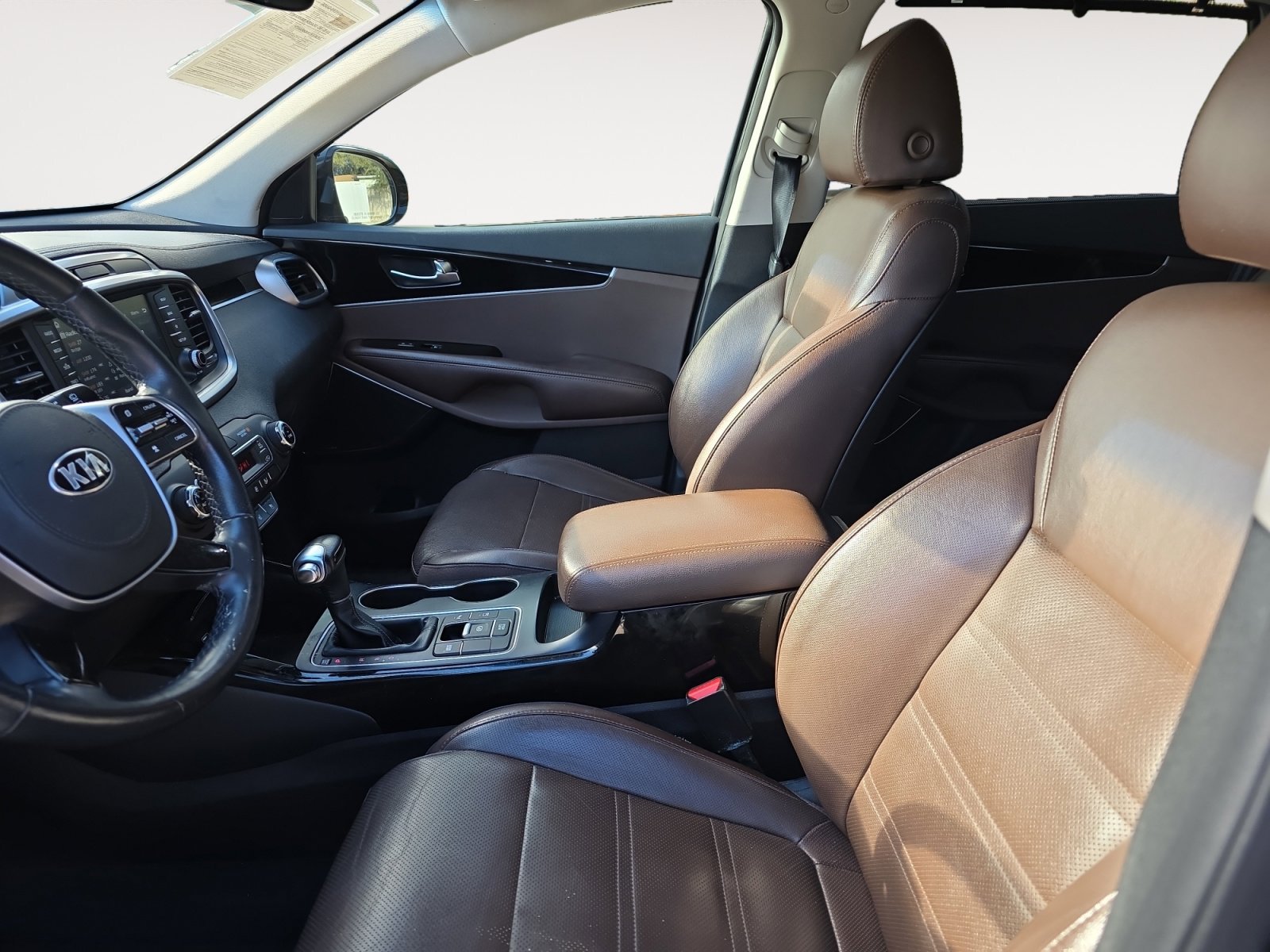 Used 2019 Kia Sorento SX w/ SX Touring Package image 19